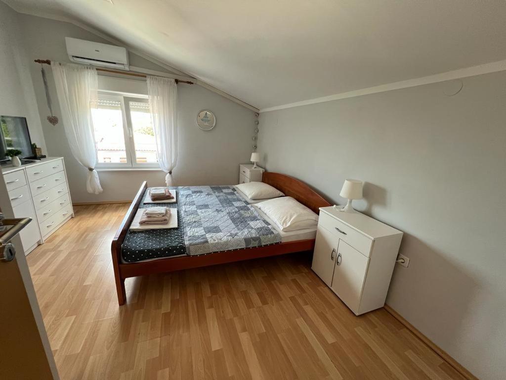 Apartment Kolaric Новий Винодольський Екстер'єр фото